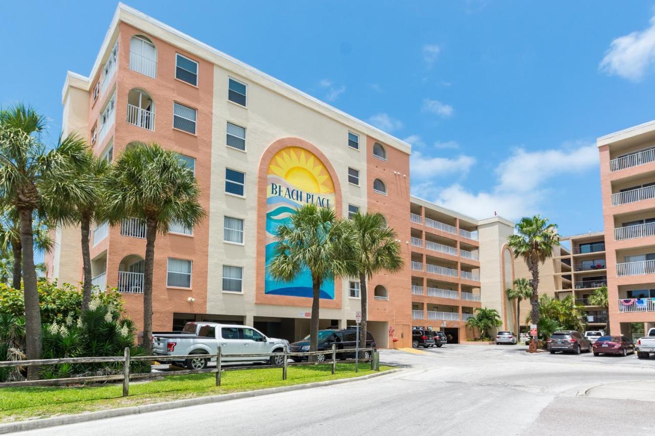 303 Beach Place Condos St. Pete Beach Exterior photo